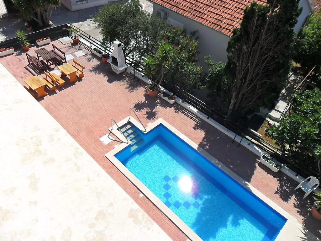 Apartment Villa Businci Trogir