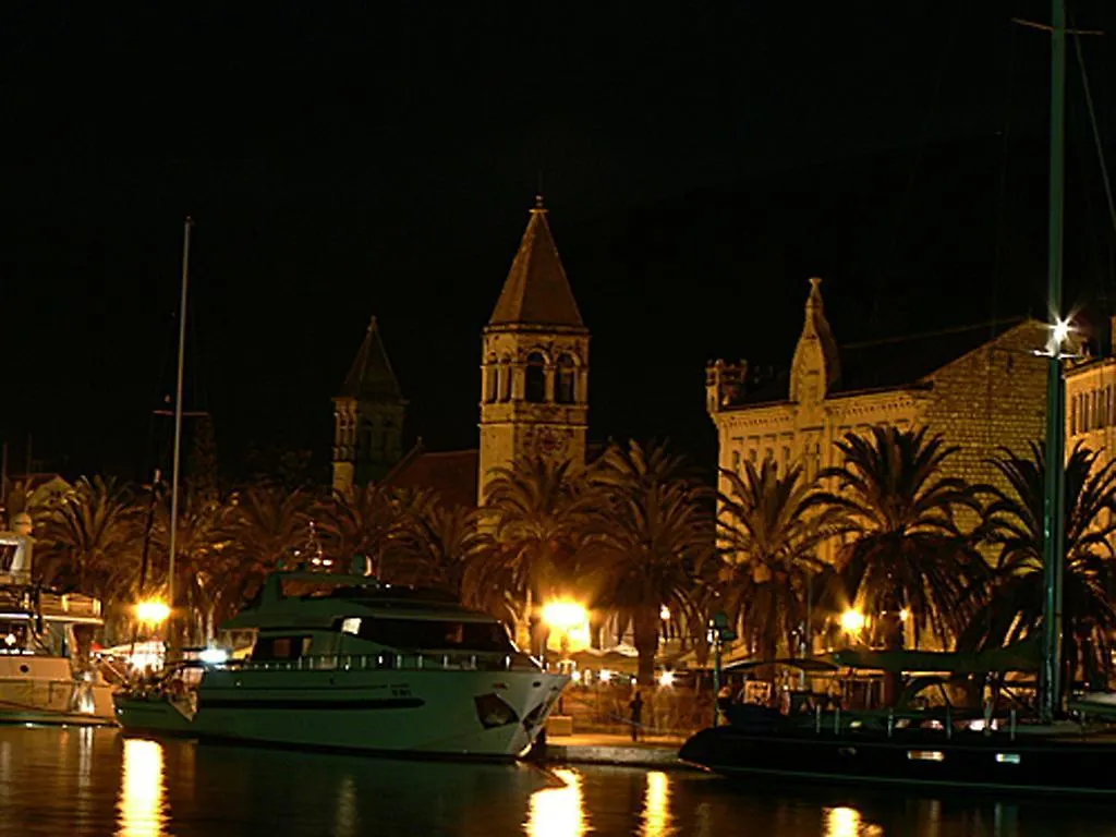 Apartment Villa Businci Trogir 0*,