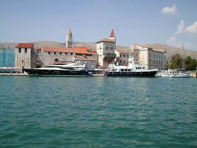 Apartment Villa Businci Trogir