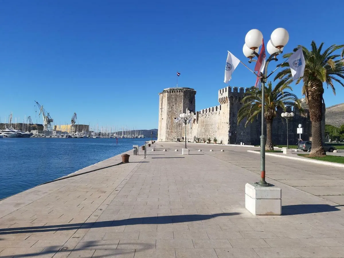 Apartment Villa Businci Trogir